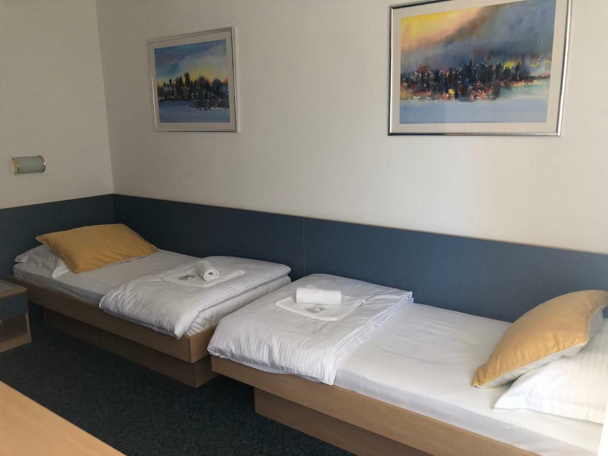 Rooms Ana สโตเบรช ภายนอก รูปภาพ